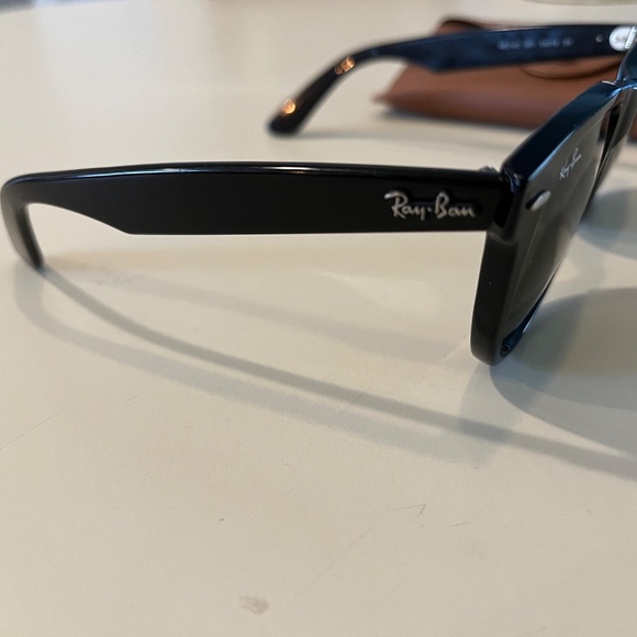 Ray Ban Wayfarer - Picture 3 of 6
